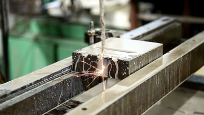 Электроэрозионный проволочно-вырезной станок (WEDM)